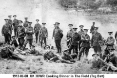 1913-06-00 UK 3DWR Cooking Dinner in The Field (Trg Batt)